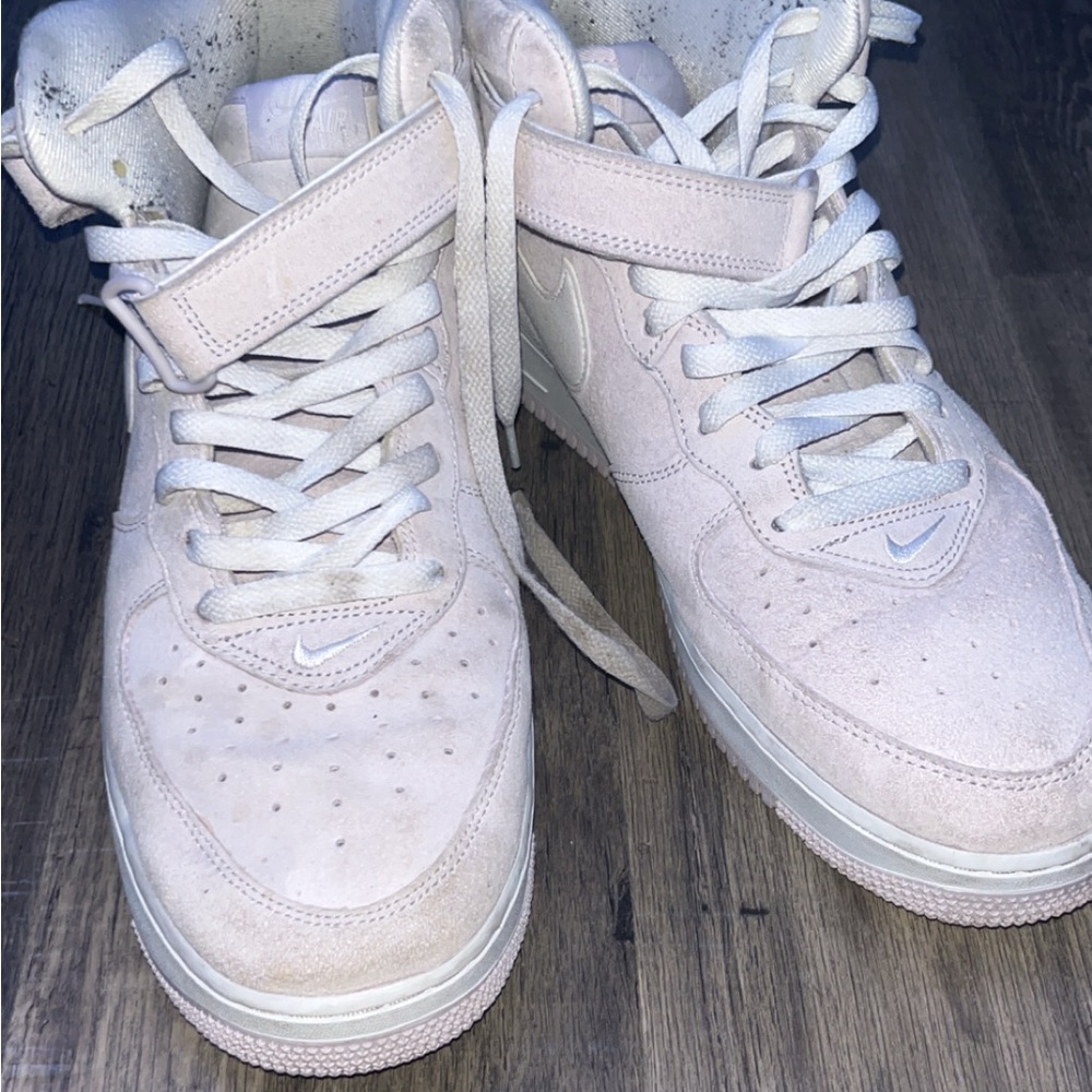 Nike Men's Light Pink Sneakers